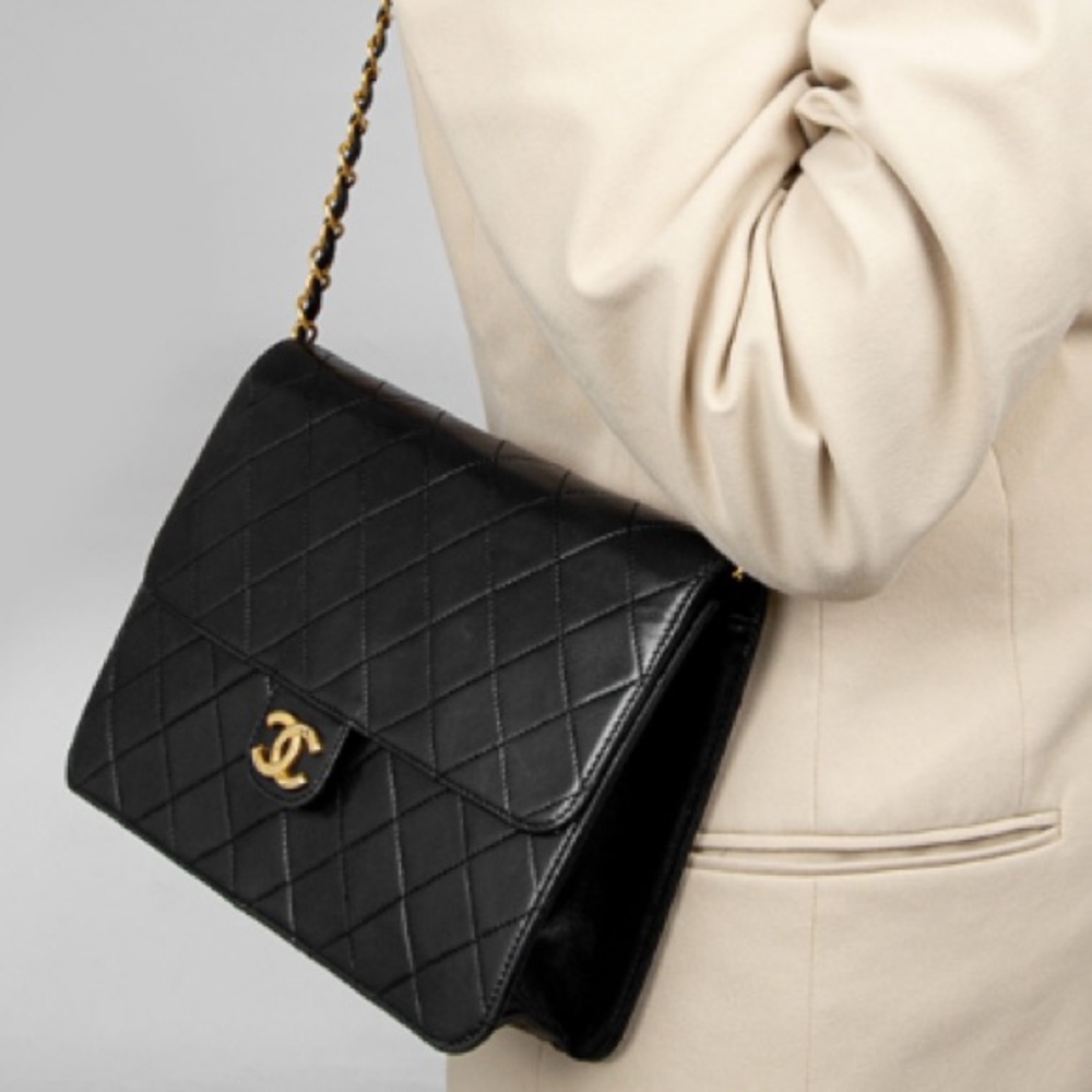 ✨AUTH CHANEL QUILTED FLAP BAG